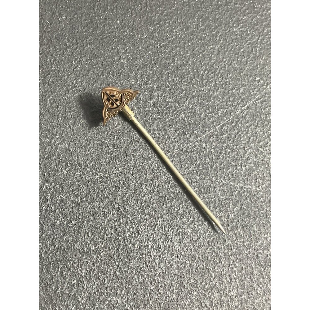 Vintage Masonic Lapel Pin Small Gold Tone Metal Fraternal Organization Emblem St